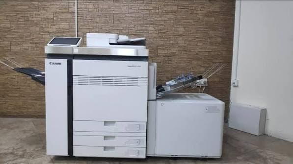 Canon imagePRESS V700